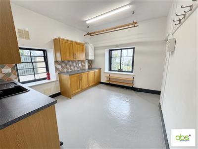 utility room.jpg